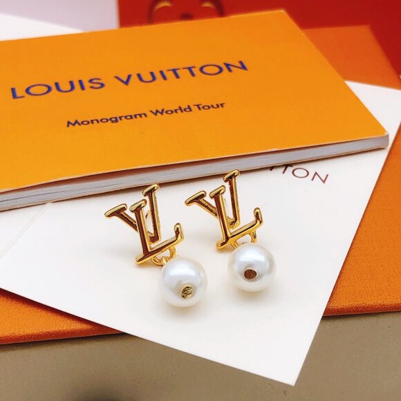Louis Vuitton earrings - Picture 3 of 4